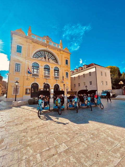 Split Tour in Private Electric Rickshaw - Riva waterfront orientation and Republic Square in five minutes each