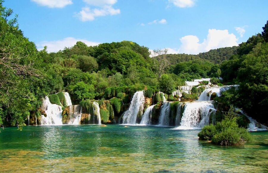 Split/Trogir: Krka National Park Day Trip with Wine Tasting - Krka National Park: what the waterfalls section feels like