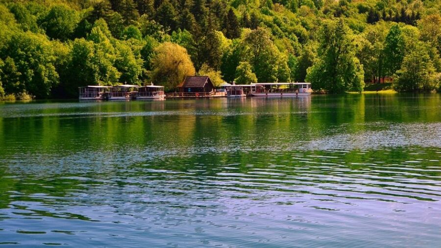 Split/Trogir to Zagreb: Private Transfer with Plitvice Lakes - One drawback to watch: the last-meter luggage drop