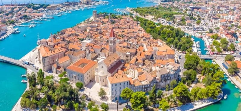 Split/Trogir: Trogir, Blue Lagoon, and Solta Speedboat Trip - Key points that matter before you go
