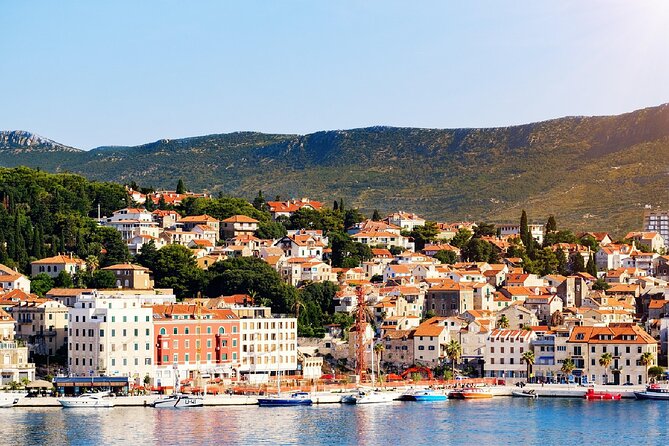 Split Walking Tour: Explore Top Sights & Hidden Gems - Park Josipa Jurja Strossmayera: start with a calm green landmark