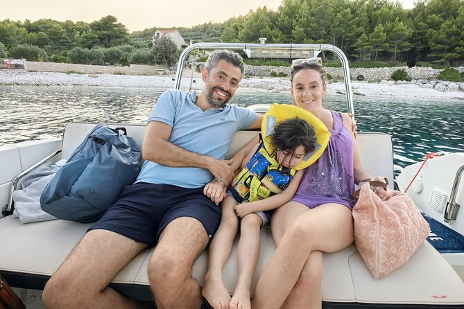 Sunset Speedboat Tour in Makarska with swim stop on island Brač - Skipper Carlos and the small touches that make it feel smooth