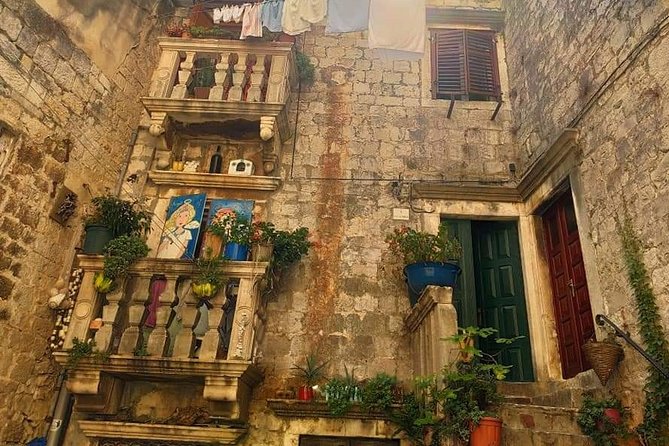 Trogir 1,5-Hour Small Group City Tour - Central Square in Trogir: The City-Museum Feeling