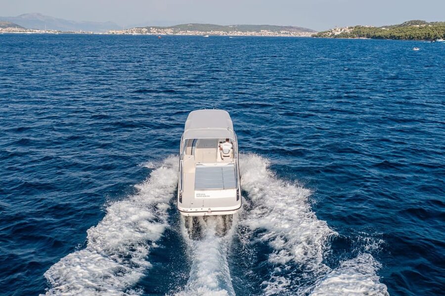 TROGIR: Blue Lagoon & 3 Islands Half-day Speedboat tour - Duga Bay on Čiovo (plus Labadusa Beach in the plan): your final swim payoff