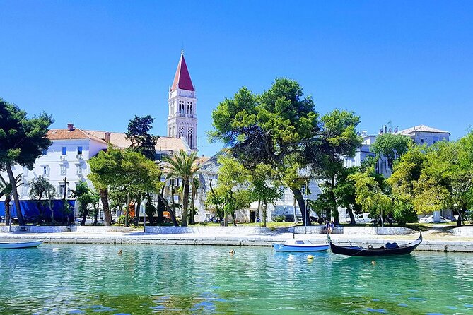 Trogir Highlights Walking Tour with Local Guide - Radovan’s Portal: Where Romanesque Sculpture Gets Specific