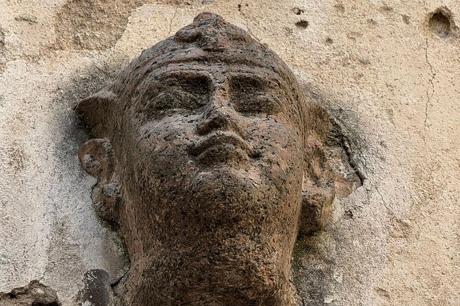 Walking Tour of Diocletian's Palace and Old town-small group - Golden Gate: The Palace Starts With a Serious Entrance