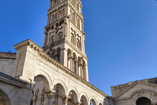 Walking Tour of Diocletian's Palace and Old town-small group - Meeting Point and How the Group Stays Easy