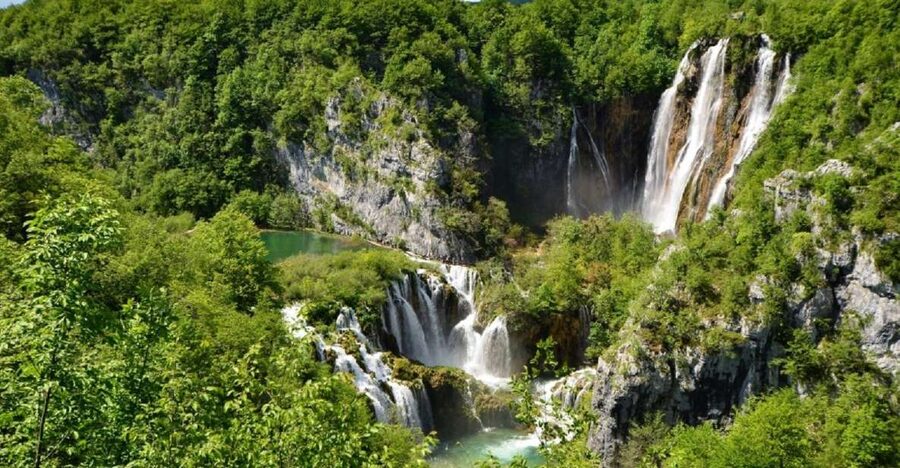Zagreb to Split: Private Transfer with Plitvice Lakes - Plitvice Lakes guided walk: wooden paths, lakes, and waterfalls