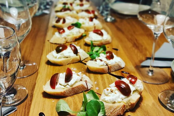 Zinfandel Wine Tasting & Storytelling with Dalmatian Food - The wine dictionary and insider terminology: turning notes into real understanding